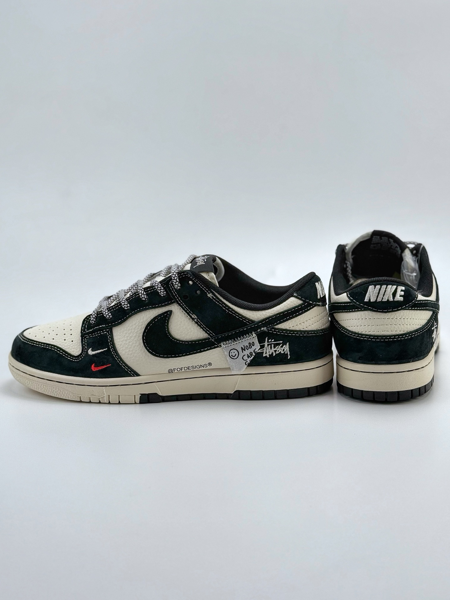 280 Nike SB Dunk Low x Stussy 黑白双小钩满天星 YX5066-295