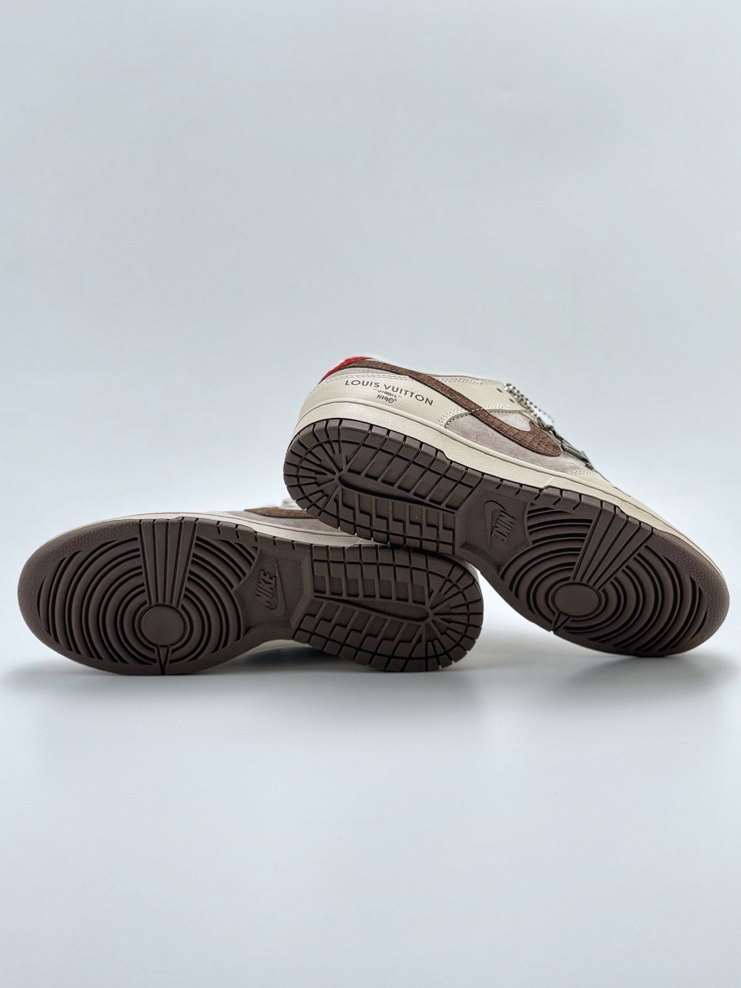280 Nike SB Dunk Low x Louis Vuitton 米棕 XX3168-123