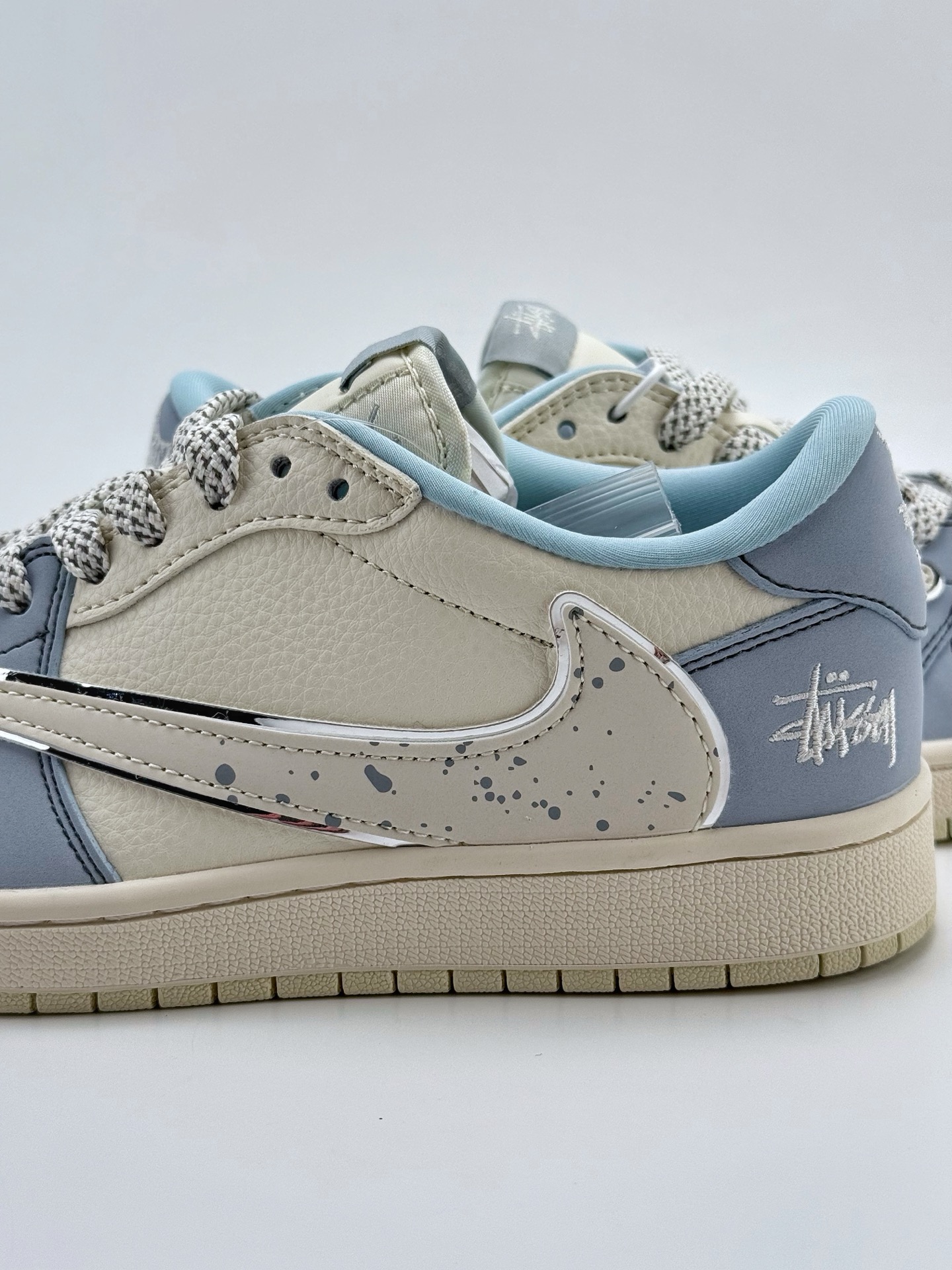 280 Travis Scott x Nike Air Jordan 1 Low x Stussy  Air Jordan 1 Low 反转蓝白小钩满天星倒钩  ZH2598-249