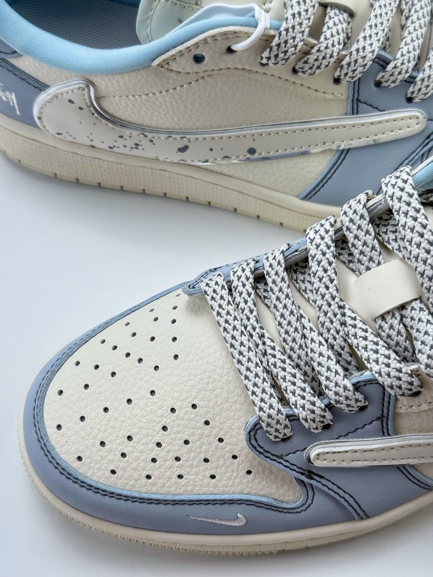 280 Travis Scott x Nike Air Jordan 1 Low x Stussy  Air Jordan 1 Low 反转蓝白小钩满天星倒钩  ZH2598-249