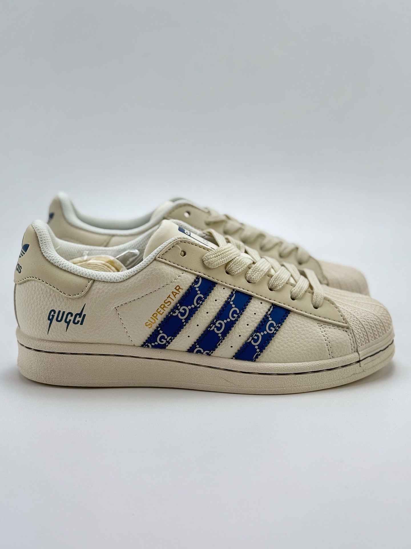 220 AD Originals Superstar x GUCCI 白蓝 采用全新头层拼接皮革材质 后跟采用特色3D立体印字  渠道正品订单 诠释市场最高工艺水平 全鞋进口头层皮料打造 区别市面普通版本，进出专柜无压力   HD2201HD Size：36-45