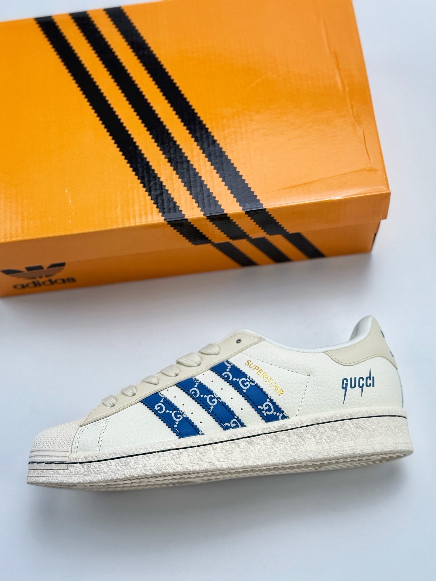 220 AD Originals Superstar x GUCCI 白蓝 采用全新头层拼接皮革材质 后跟采用特色3D立体印字  渠道正品订单 诠释市场最高工艺水平 全鞋进口头层皮料打造 区别市面普通版本，进出专柜无压力   HD2201HD Size：36-45