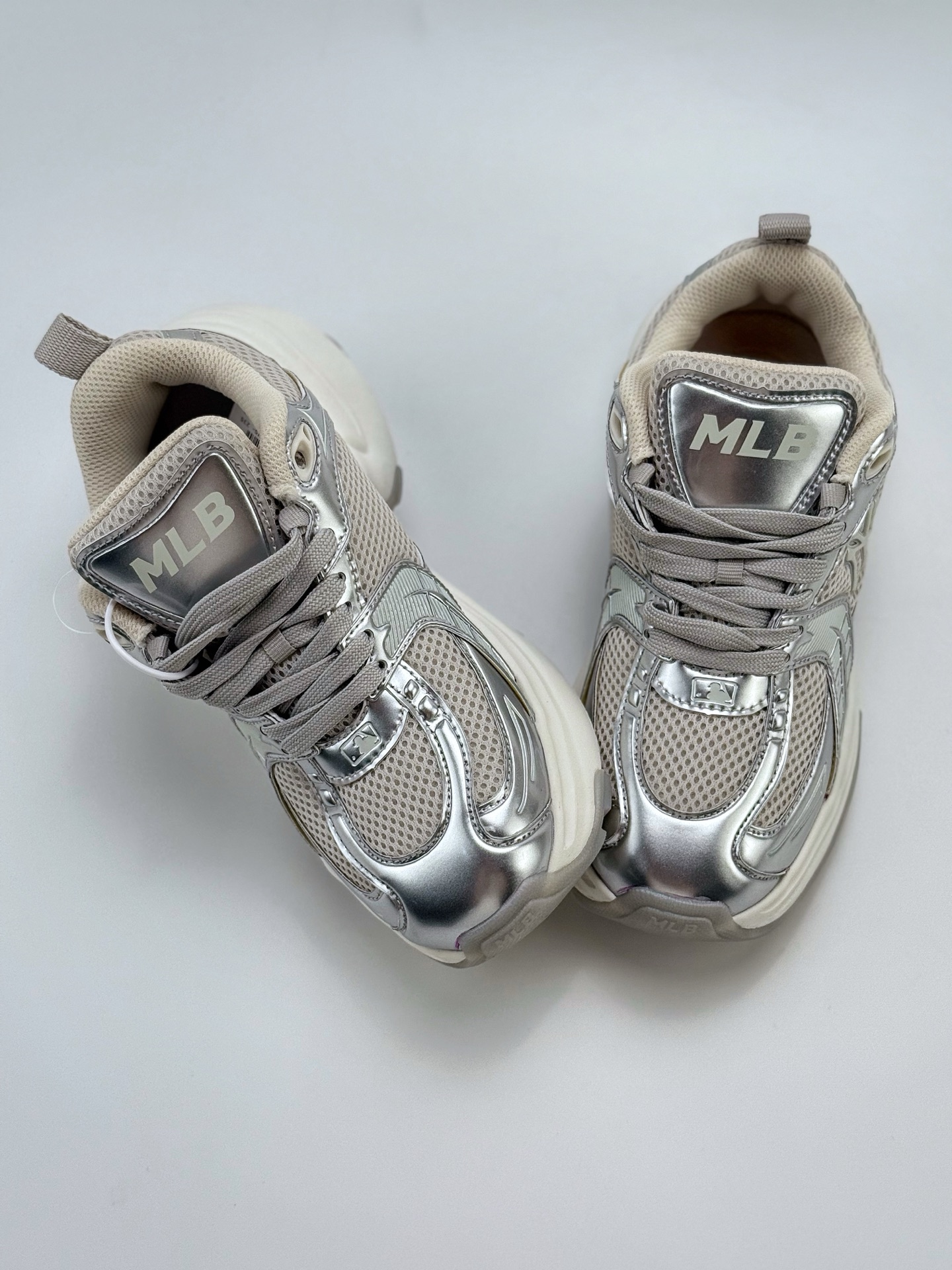 200 NY美国榄球洋基队 x MLB Chunky Runner Basic  厚底老爹厚底休闲运动慢跑鞋  3ASHW05N