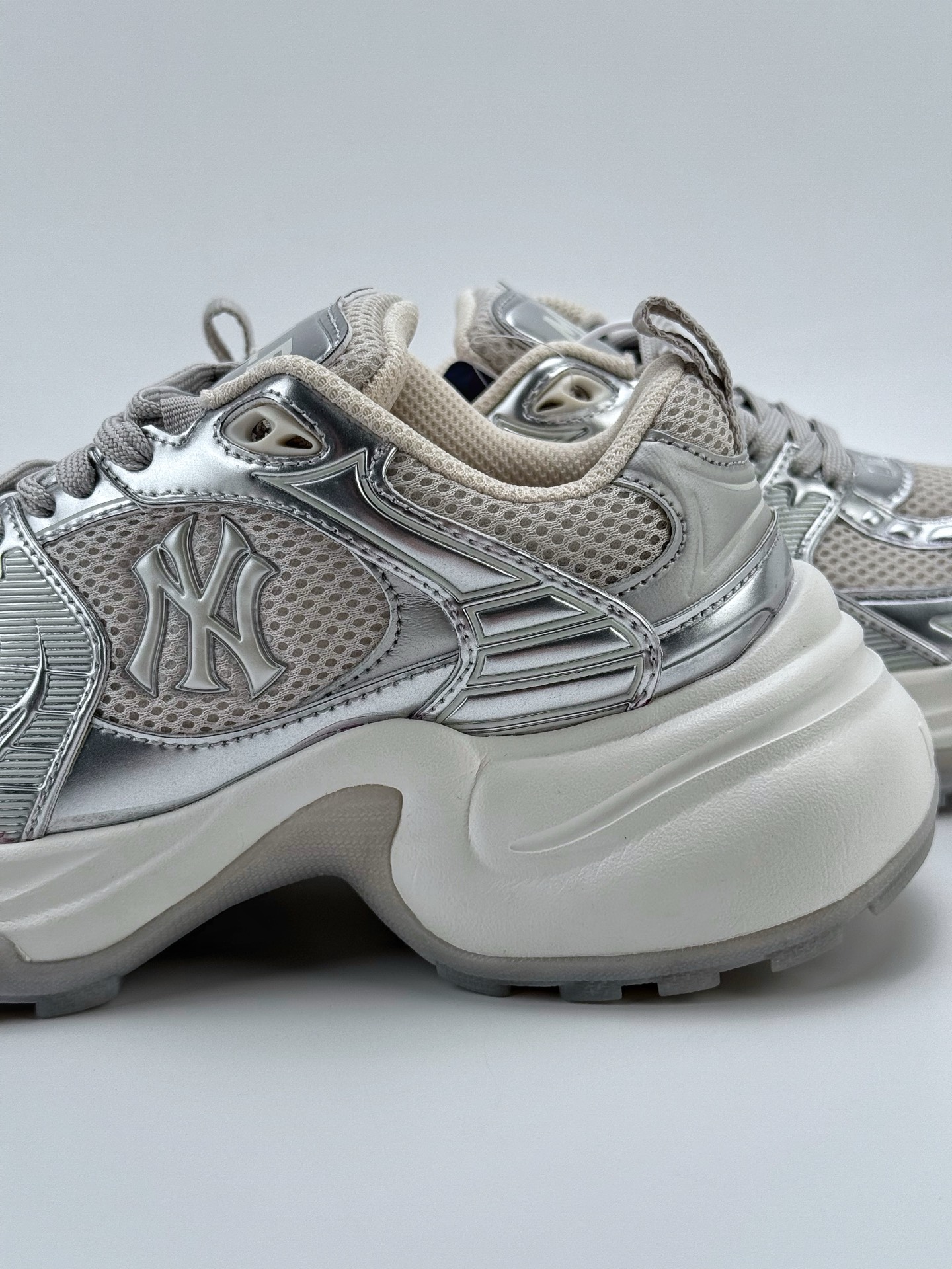 200 NY美国榄球洋基队 x MLB Chunky Runner Basic  厚底老爹厚底休闲运动慢跑鞋  3ASHW05N