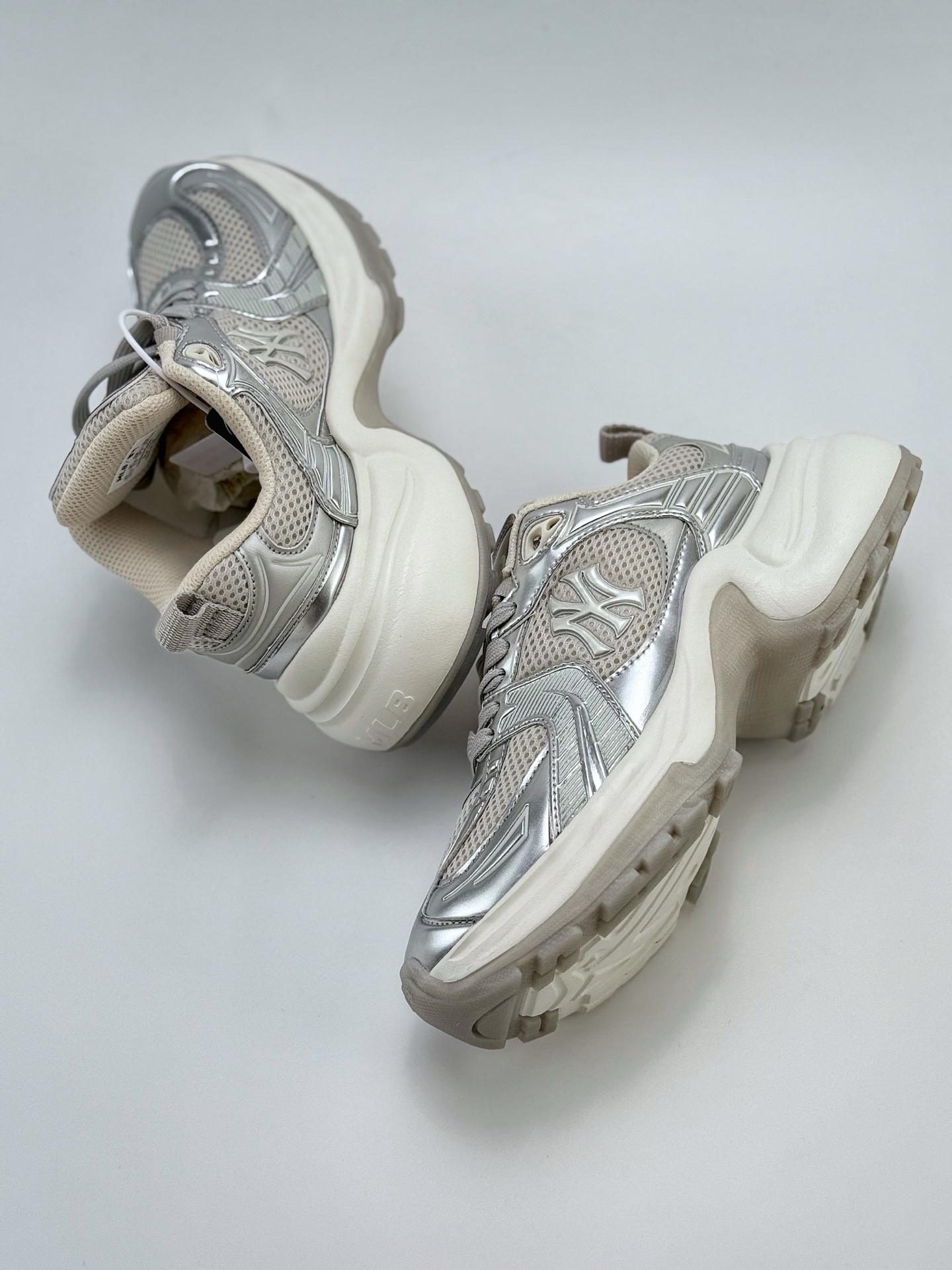 200 NY美国榄球洋基队 x MLB Chunky Runner Basic  厚底老爹厚底休闲运动慢跑鞋  3ASHW05N