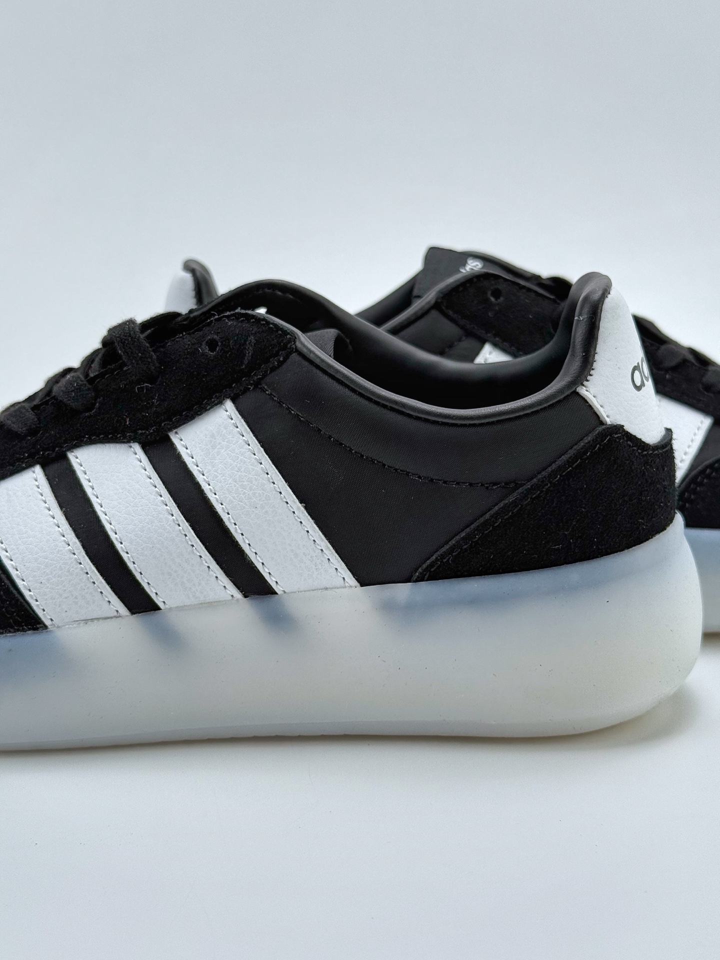 180 adidas BARREDA DECODE 果冻T头鞋  板鞋德训鞋男女阿迪达斯轻运动鞋  Jl2316