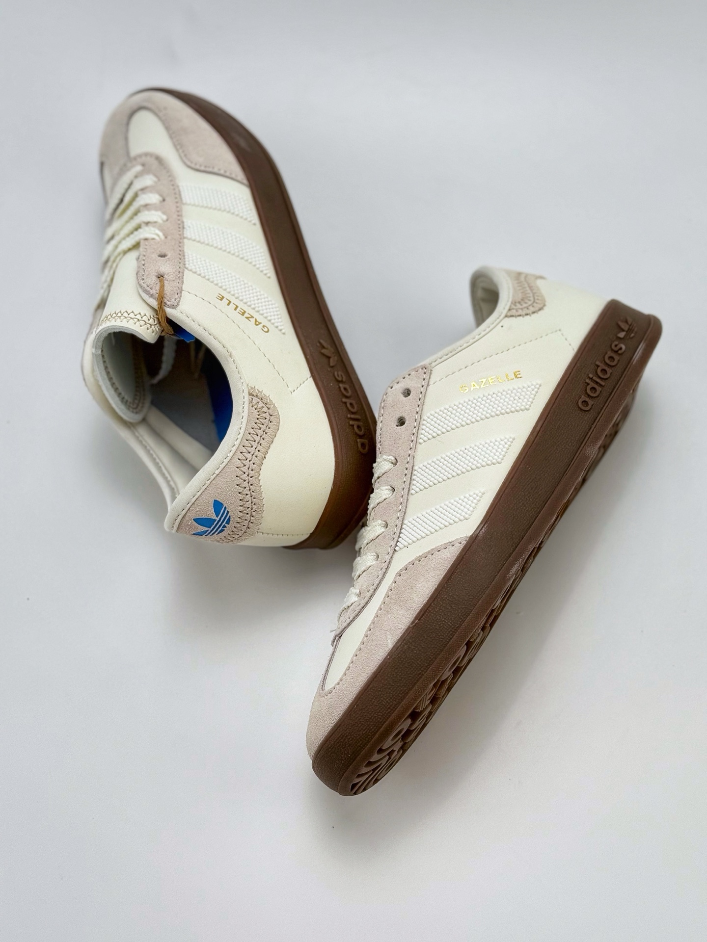150 adidas Originals Gazelle x CLOT 米色 三叶草休闲防滑耐磨低帮板鞋  IH3719