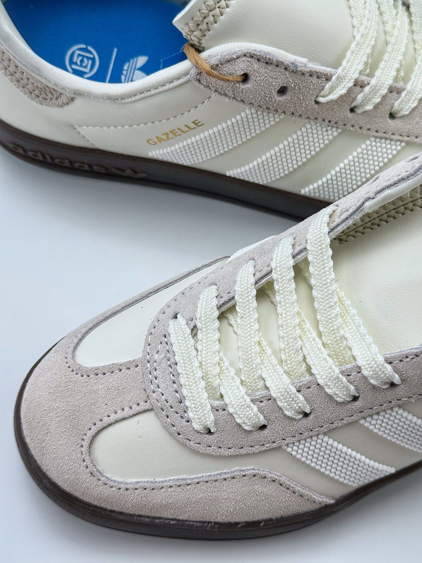 150 adidas Originals Gazelle x CLOT 米色 三叶草休闲防滑耐磨低帮板鞋  IH3719