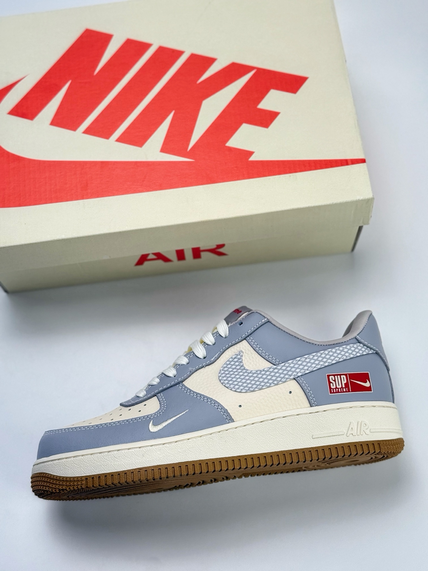 260 Nike Air Force 1 Low 07 x Supreme 白蓝小钩  KK1988-075