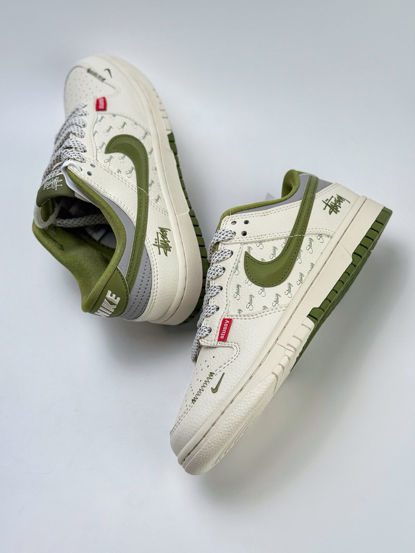 280 Nike SB Dunk Low x Stussy 白绿小钩满天星 XS6089-538
