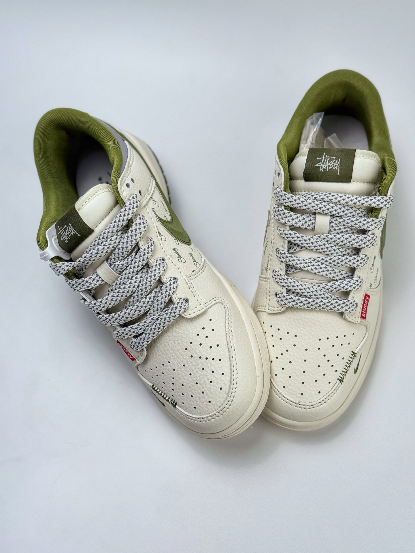 280 Nike SB Dunk Low x Stussy 白绿小钩满天星 XS6089-538