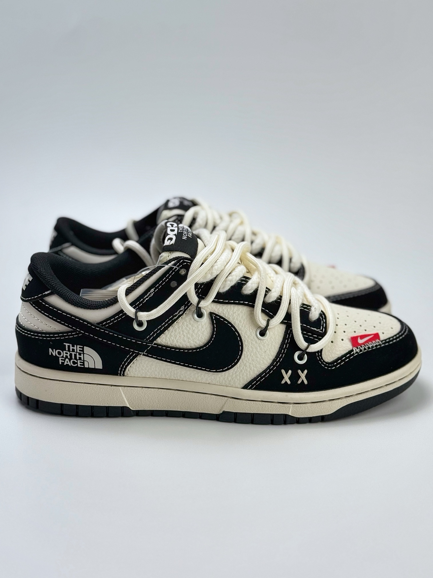 300 Nike SB Dunk Low x The North Face x CDG 黑白麻绳绑带 YX5066-287
