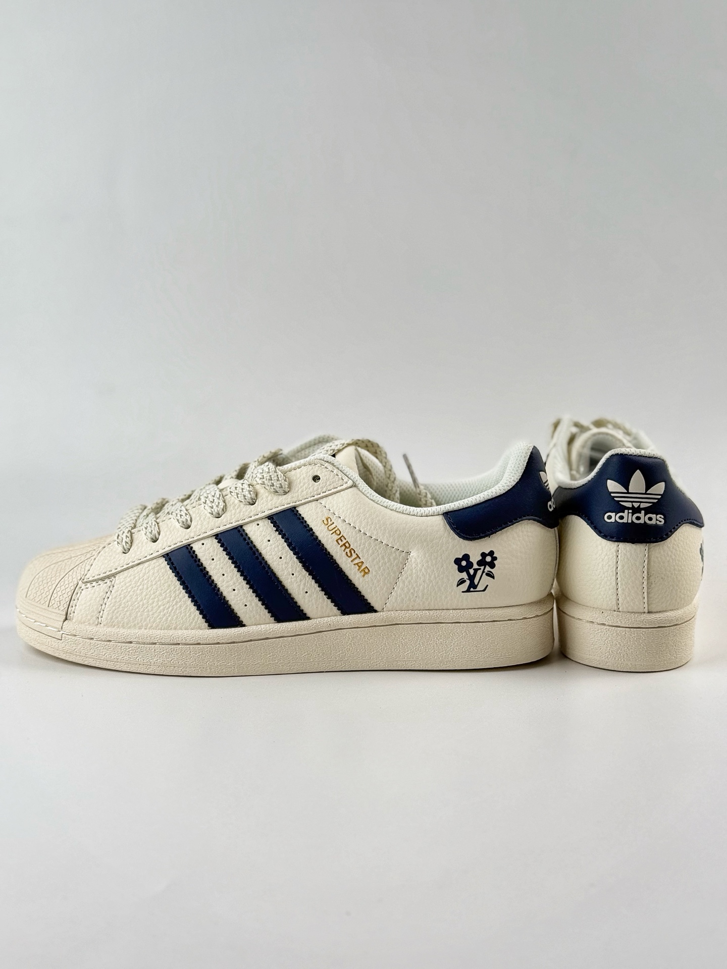 220 AD Originals Superstar x GUCCI 白黑  HD2202