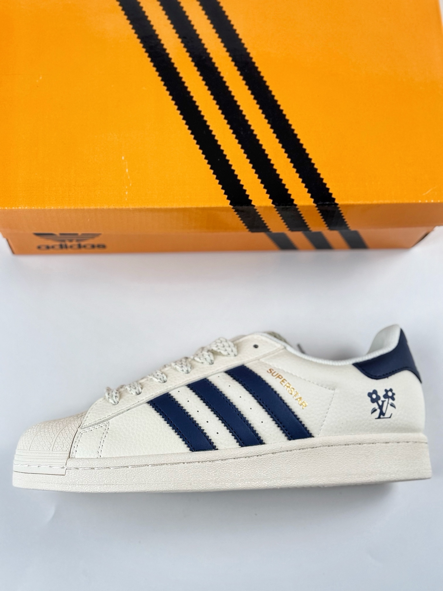 220 AD Originals Superstar x GUCCI 白黑  HD2202