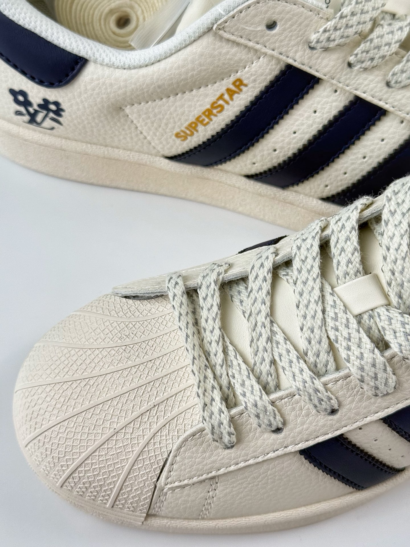 220 AD Originals Superstar x GUCCI 白黑  HD2202