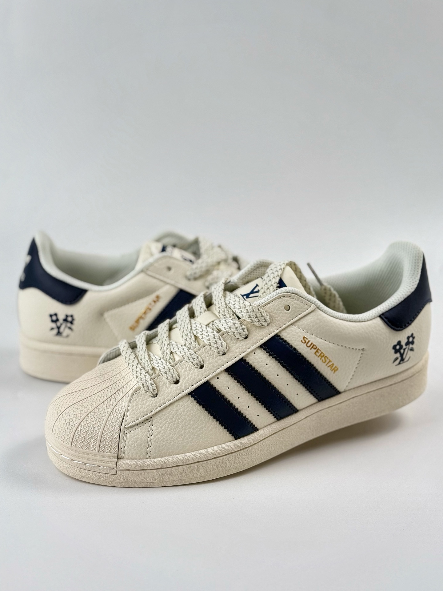 220 AD Originals Superstar x GUCCI 白黑  HD2202