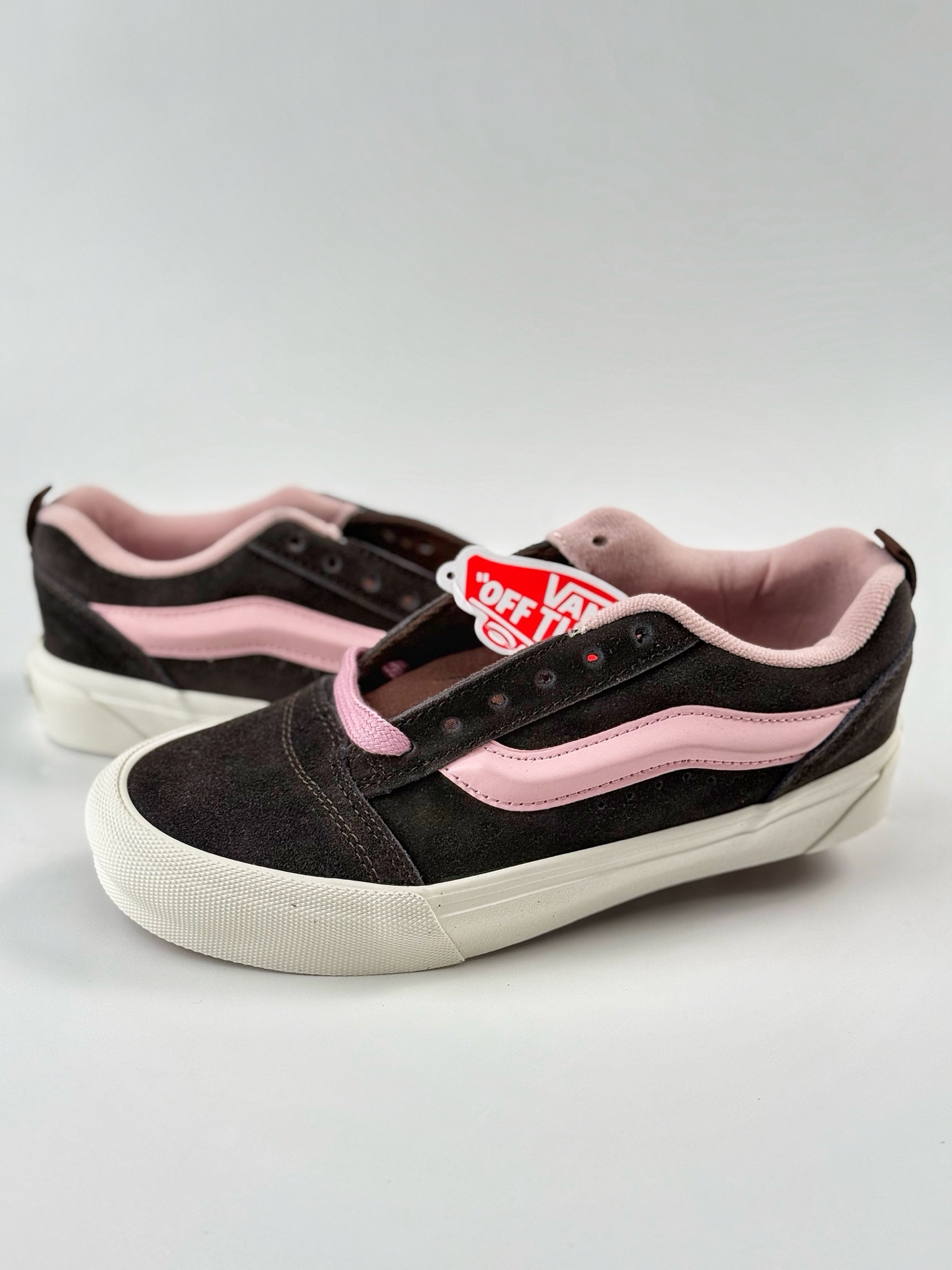 130 Vans Knu Skool 棕粉面包鞋 肥胖版立体大Logo 加厚鞋舌 低帮复古休闲硫化面包鞋