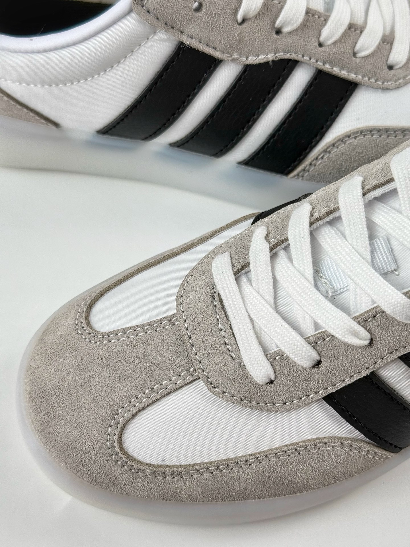 180 adidas BARREDA DECODE 果冻T头鞋  板鞋德训鞋男女阿迪达斯轻运动鞋  Jl2315