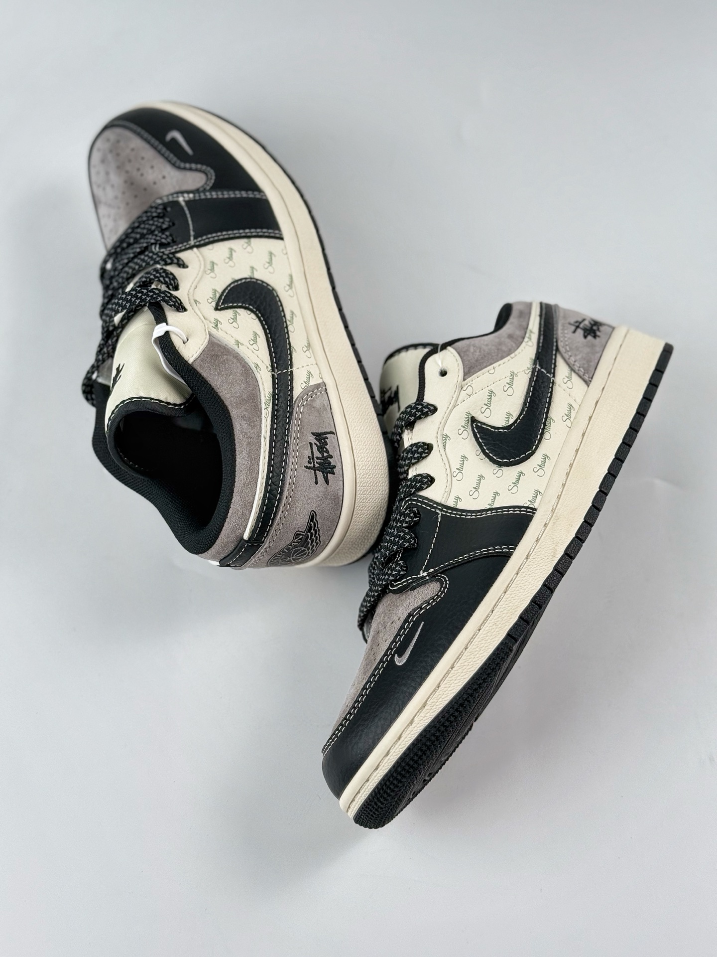 240 Air Jordan 1 Retro Low x Stussy 黑白灰小钩满天星   XS6086-016