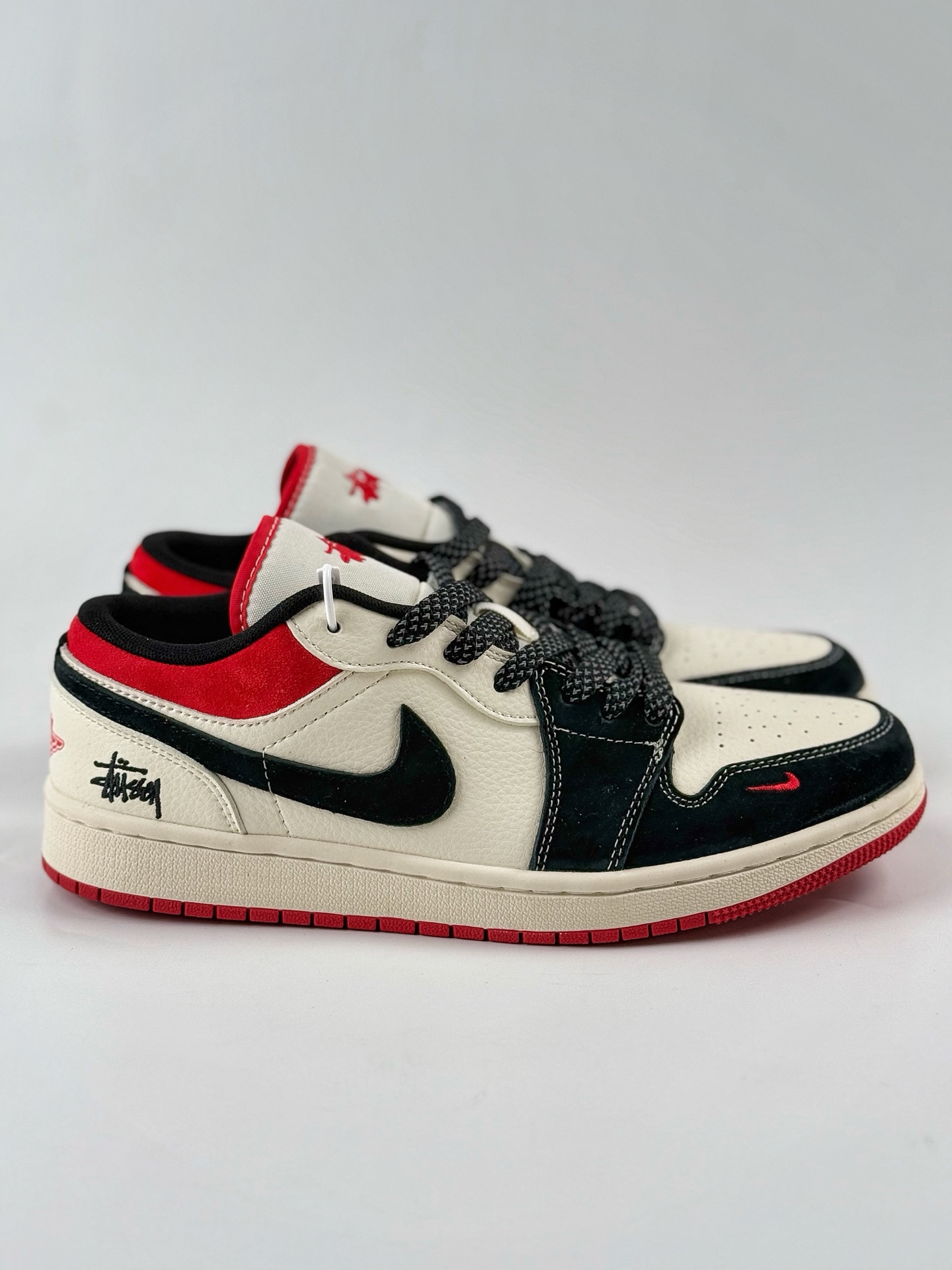 240 Air Jordan 1 Retro Low x Stussy 黑白红小钩满天星  XS6086-006