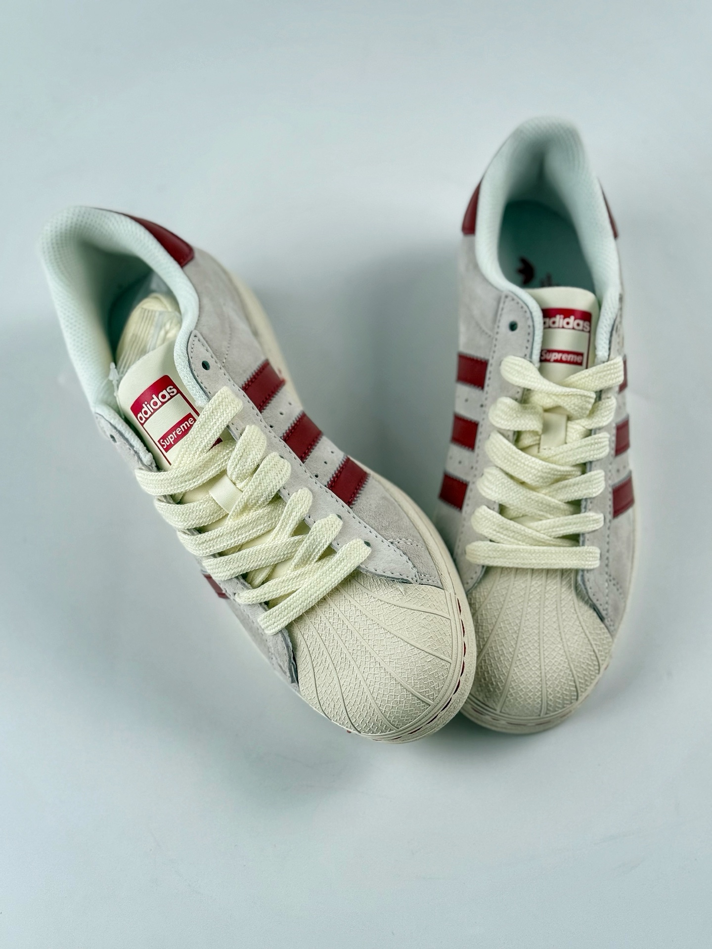 220 AD Originals Superstar x Supreme 灰红  BZ2526