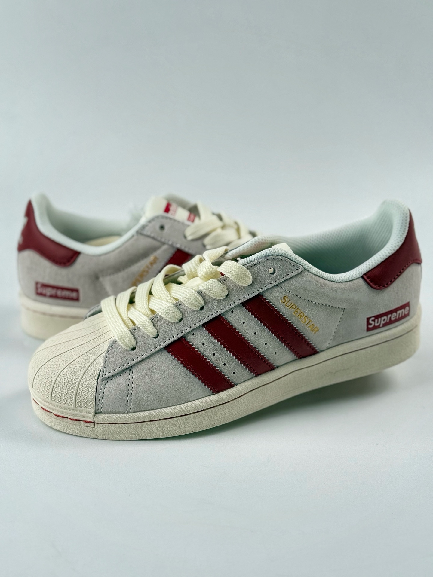 220 AD Originals Superstar x Supreme 灰红  BZ2526