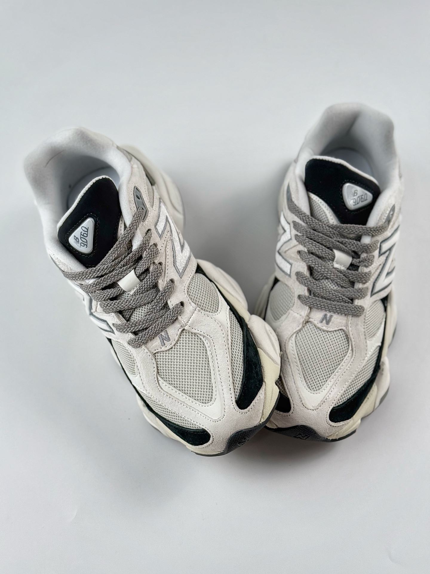 210 Joe Freshgoods x New Balance 版本 NB9060 联名款 复古休闲运动慢跑鞋    U9060JBB