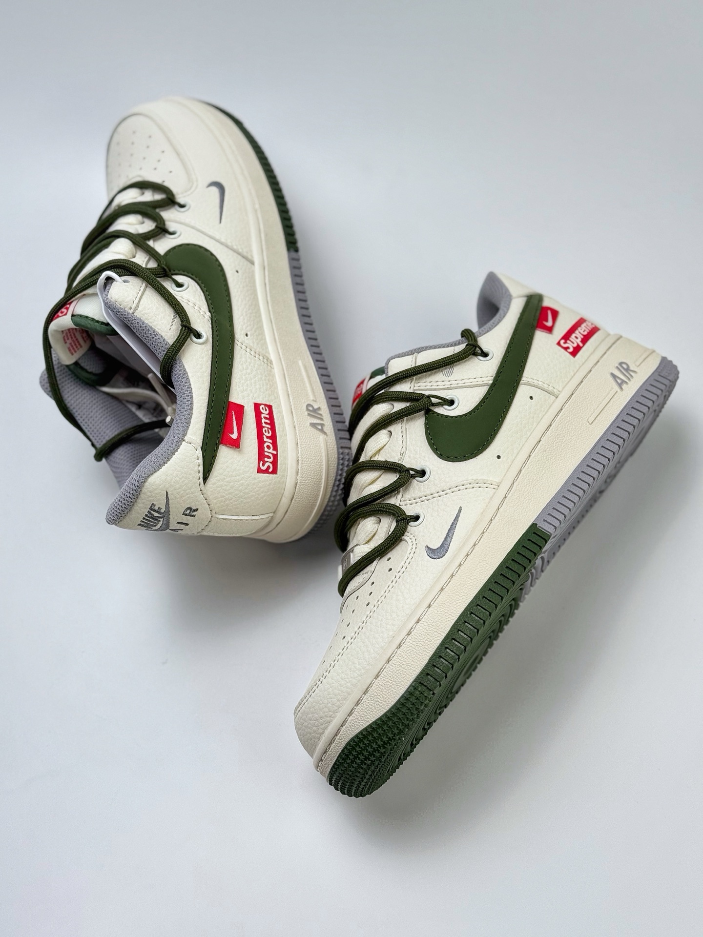 260 Nike Air Force 1 Low 07 x Supreme 白灰绿小钩绑带  DM6868-070