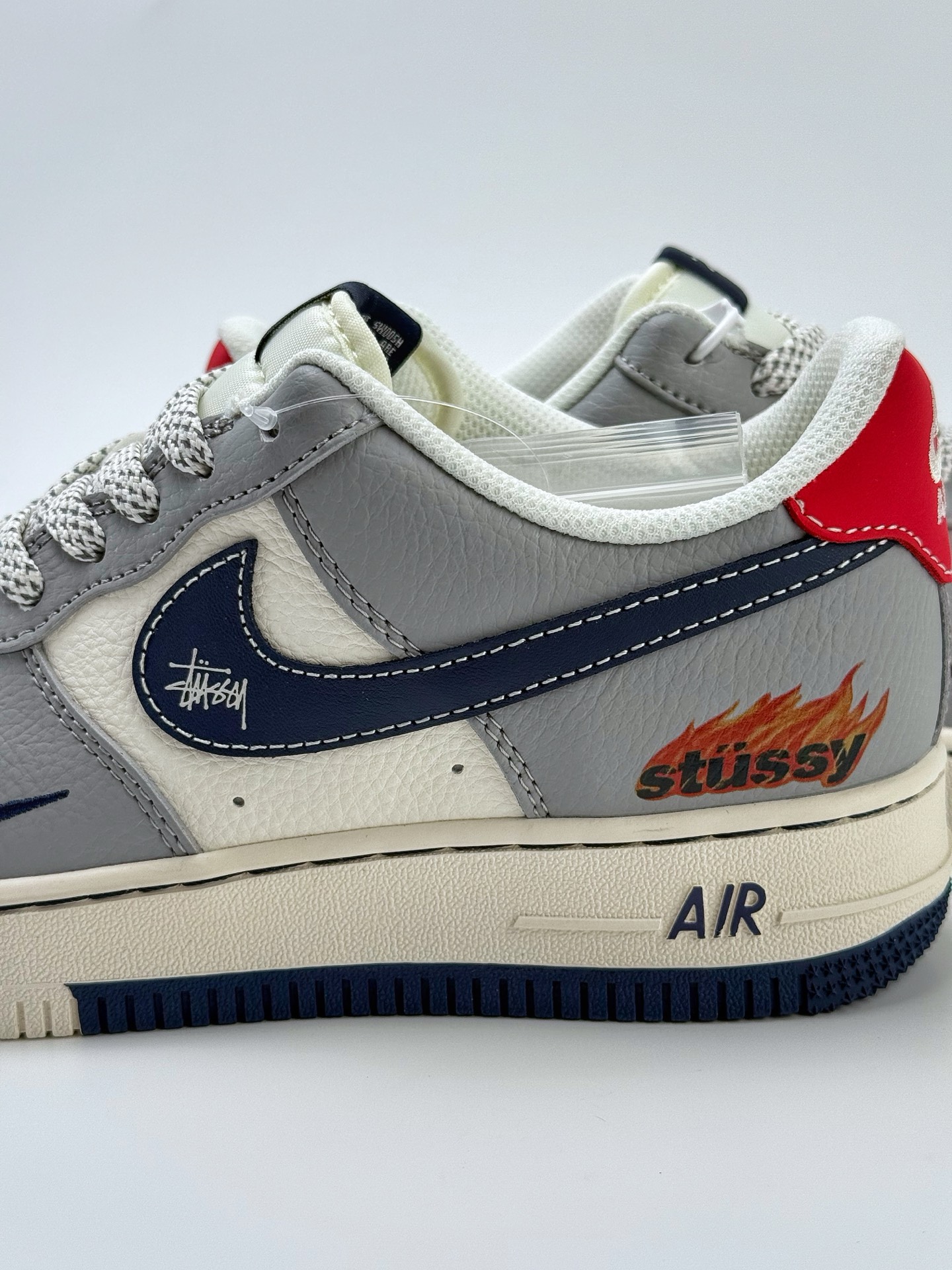 260 Nike Air Force 1 Low 07 x Stussy 白灰蓝小钩满天星 XS1958-555