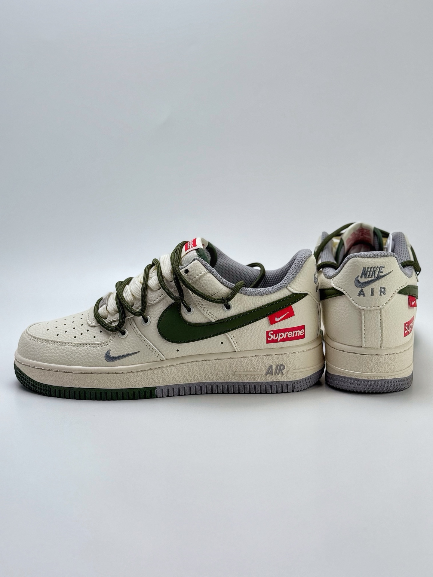 260 Nike Air Force 1 Low 07 x Supreme 白灰绿小钩绑带  DM6868-070