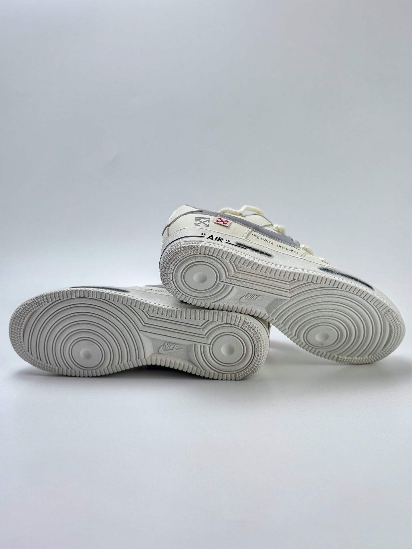 260 Nike Air Force 1 Low 07 x OFF-WHITE 白银绑带  TX 589633