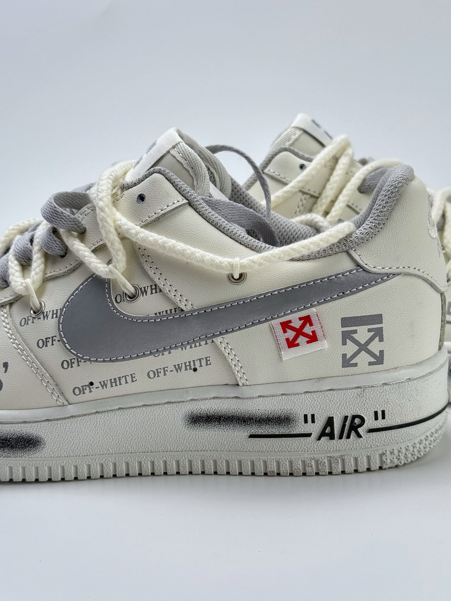 260 Nike Air Force 1 Low 07 x OFF-WHITE 白银绑带  TX 589633