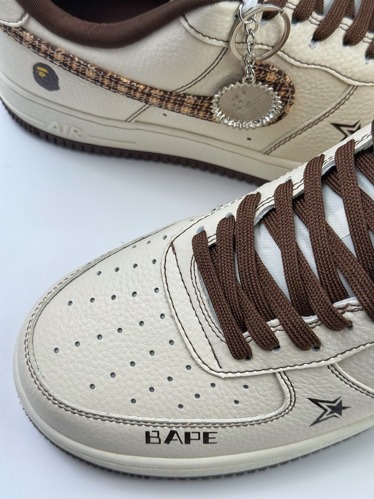 260 Nike Air Force 1 Low 07 x BAPE 白棕  DF0188-052