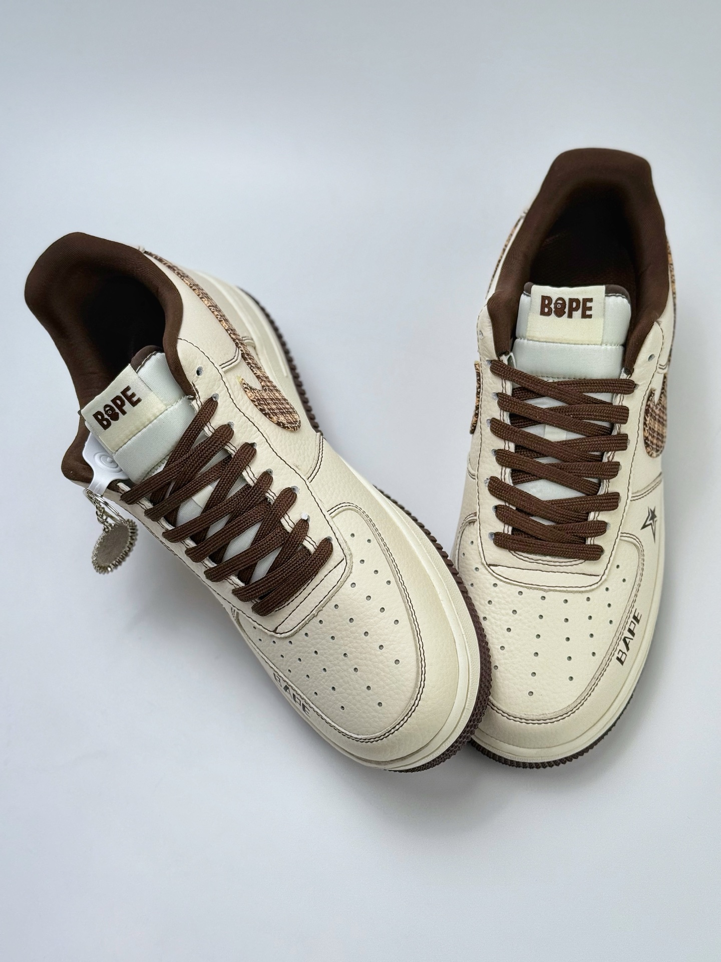 260 Nike Air Force 1 Low 07 x BAPE 白棕  DF0188-052