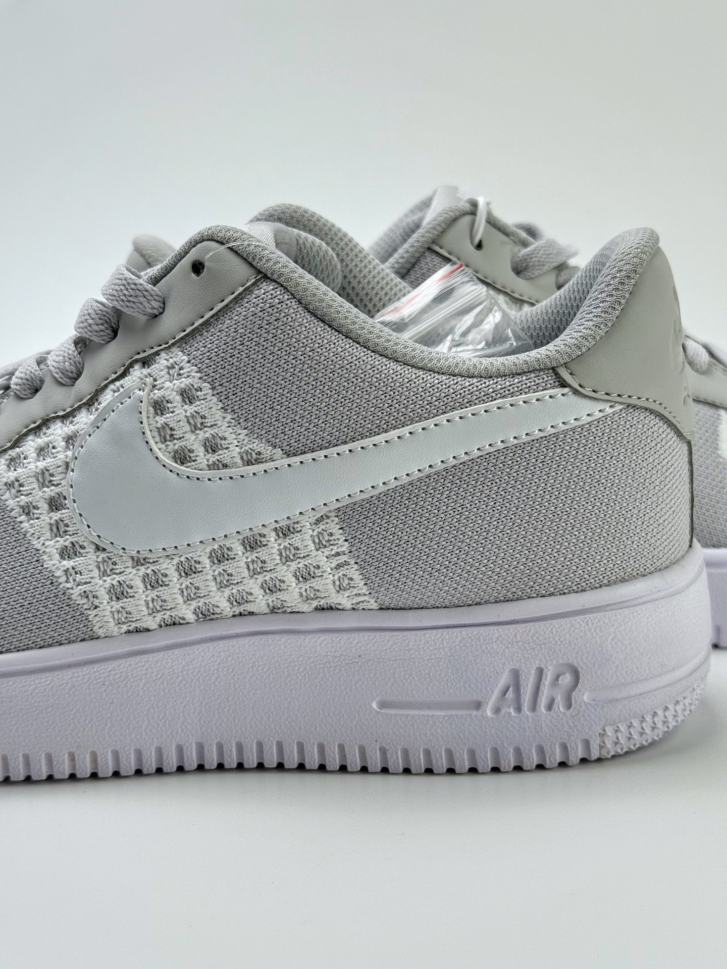 200 Nike Air Force 1 Low 07 Ultra Flyknit 白  DI0051-500
