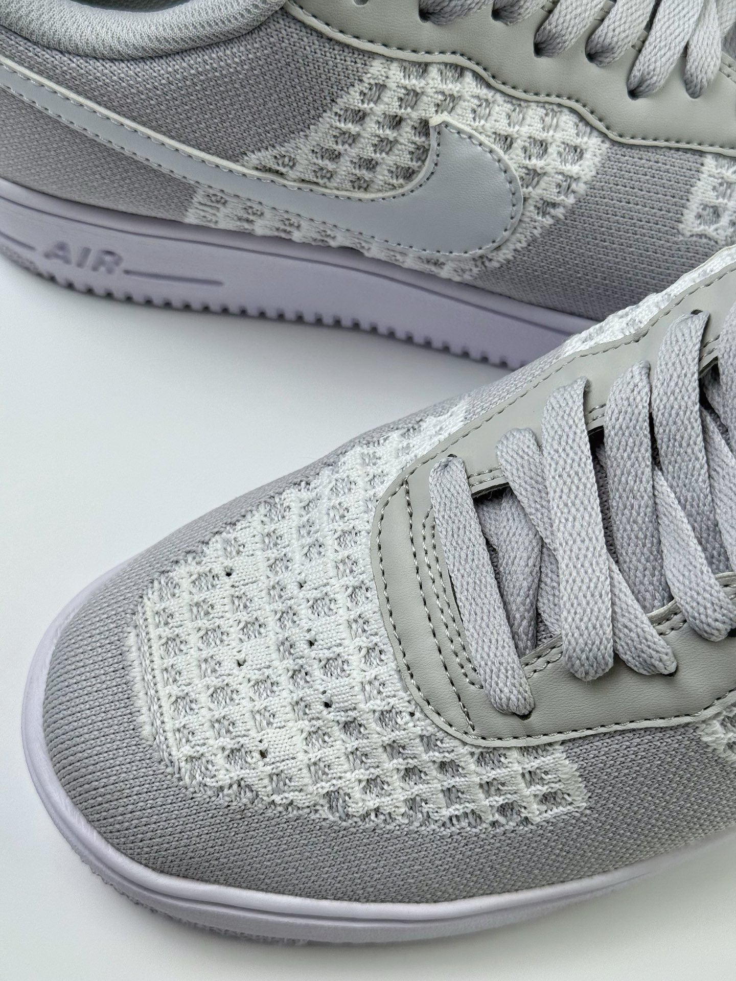 200 Nike Air Force 1 Low 07 Ultra Flyknit 白  DI0051-500