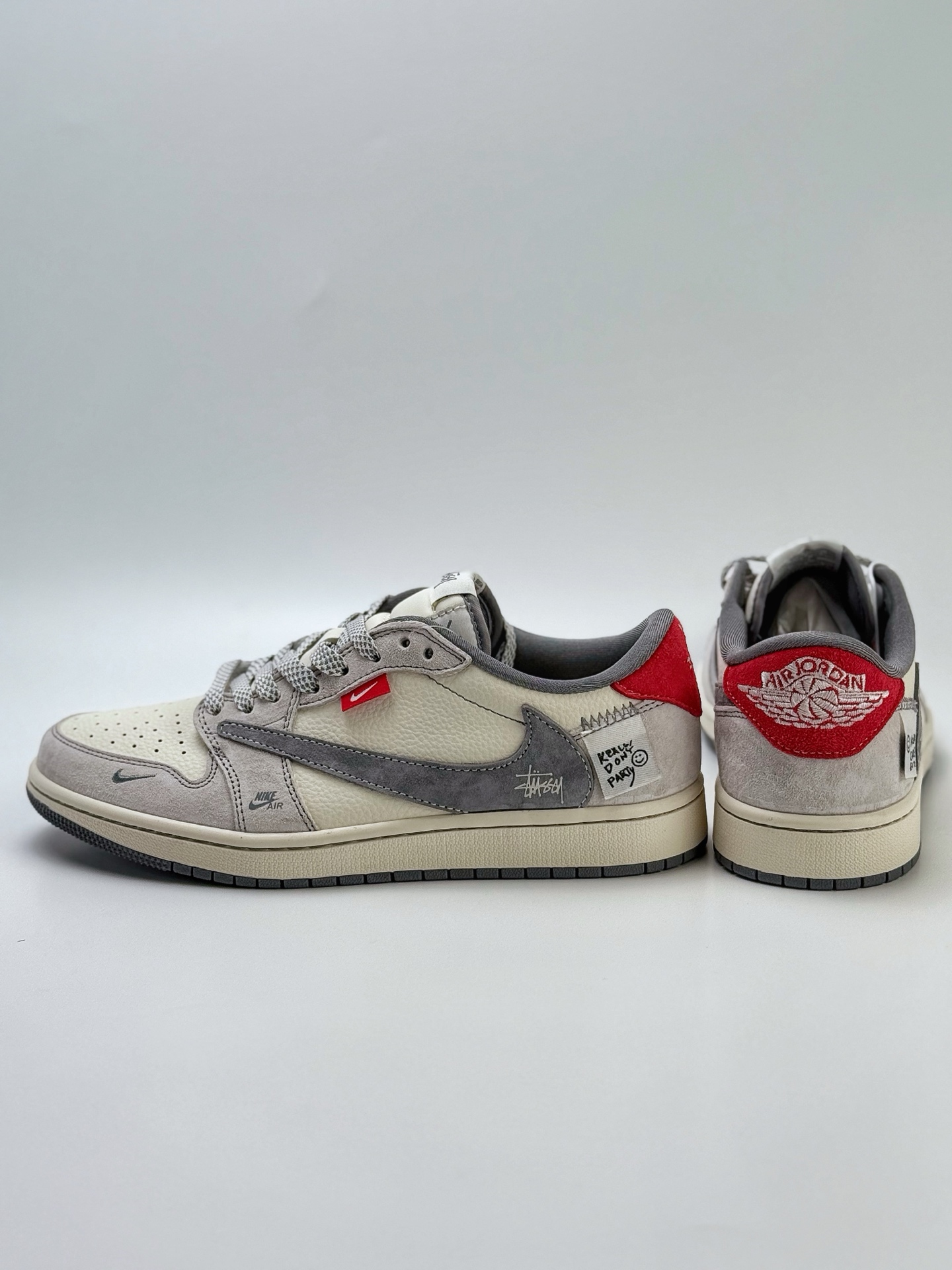 280 Travis Scott x Nike Air Jordan 1 Low x Stussy Air Jordan 1 Low 反转灰白小钩满天星倒钩  YX5066-300