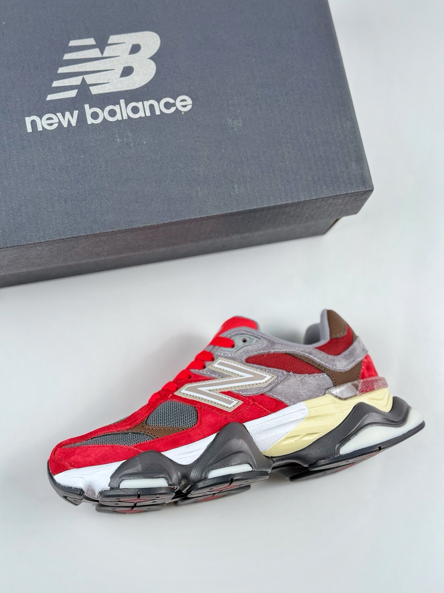 Joe Freshgoods x New Balance 版本 NB9060 联名款 复古休闲运动慢跑鞋 U9060YZA