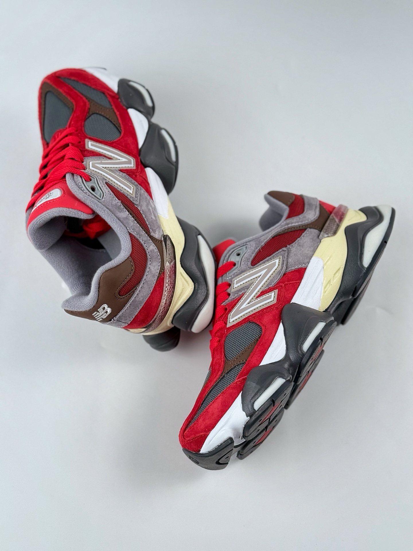 Joe Freshgoods x New Balance 版本 NB9060 联名款 复古休闲运动慢跑鞋 U9060YZA