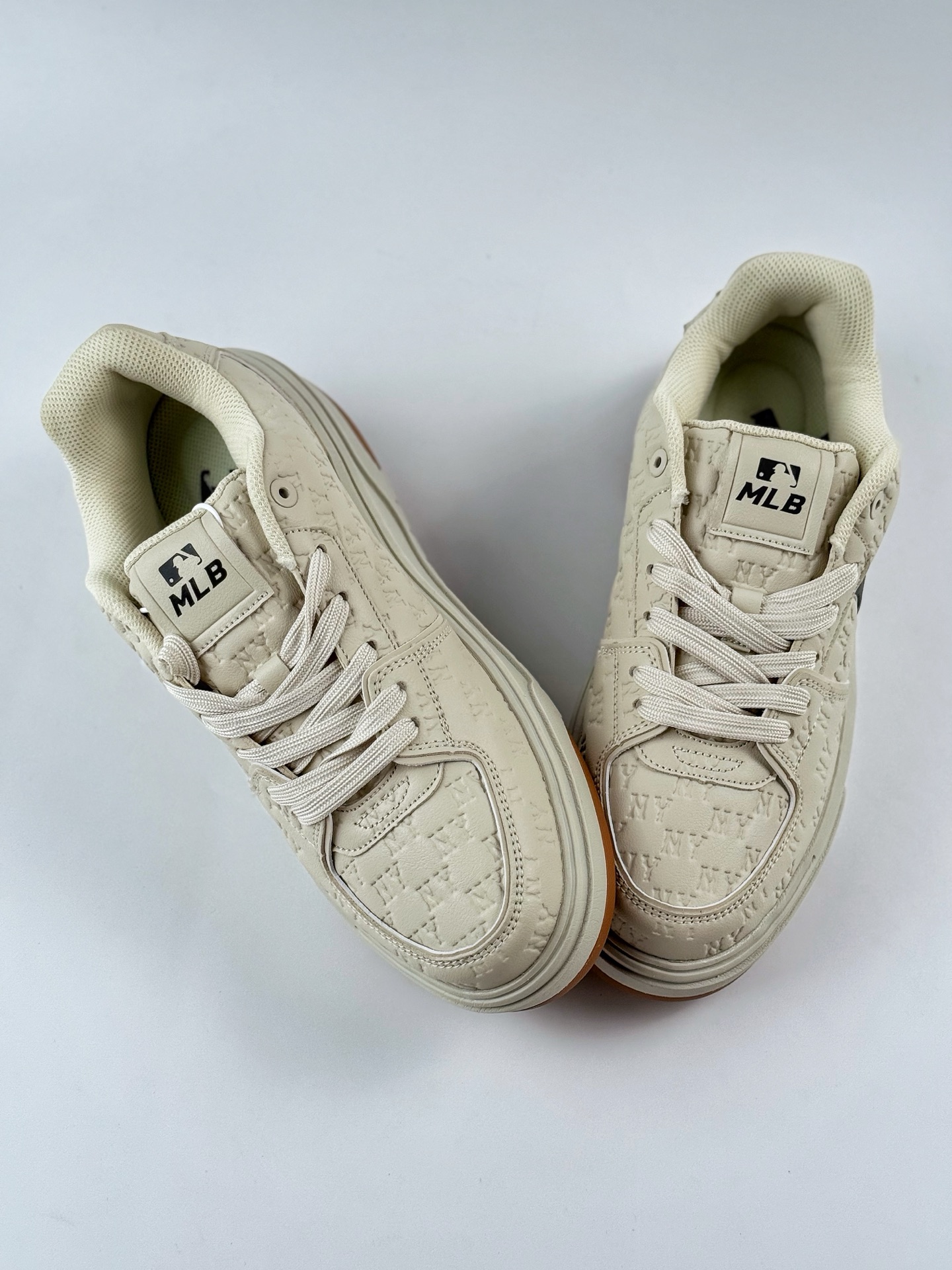 NY美国榄球洋基队 x MLB Chunky Runner Basic 厚底老爹厚底休闲运动慢跑鞋 3ASXE015N