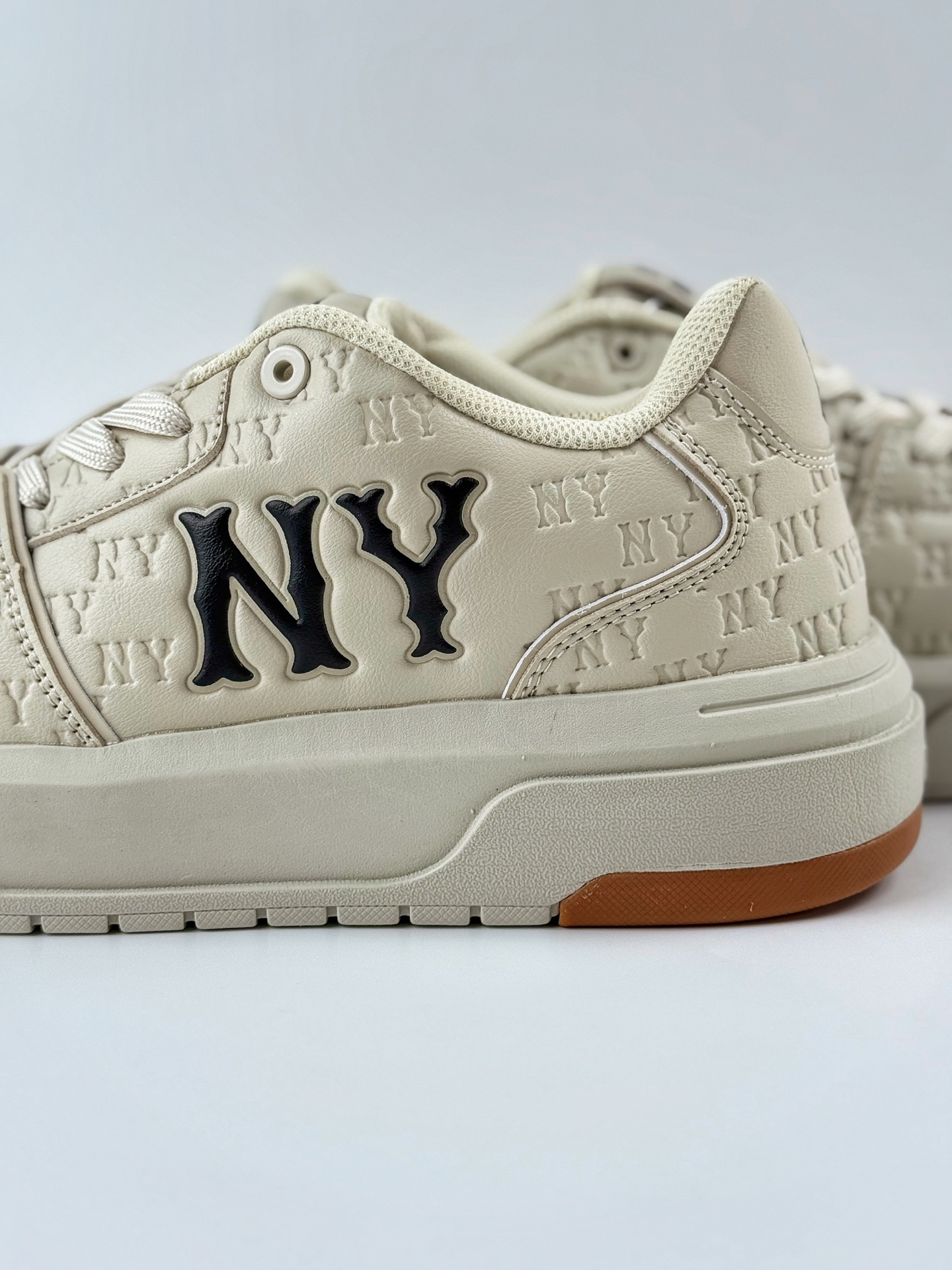 NY美国榄球洋基队 x MLB Chunky Runner Basic 厚底老爹厚底休闲运动慢跑鞋 3ASXE015N