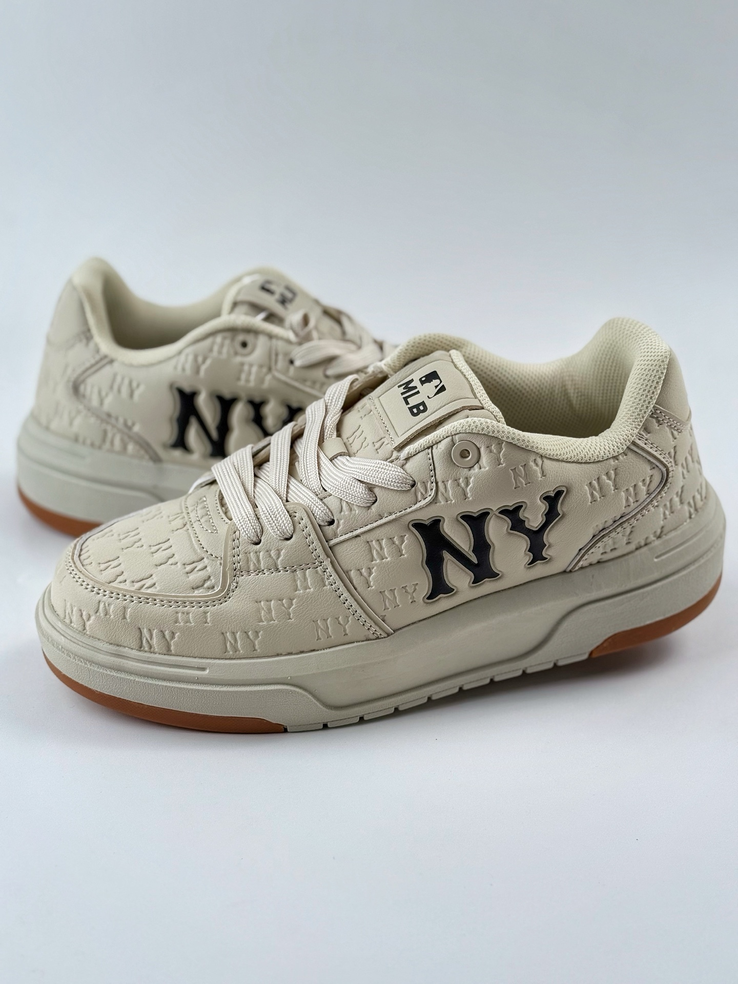 NY美国榄球洋基队 x MLB Chunky Runner Basic 厚底老爹厚底休闲运动慢跑鞋 3ASXE015N