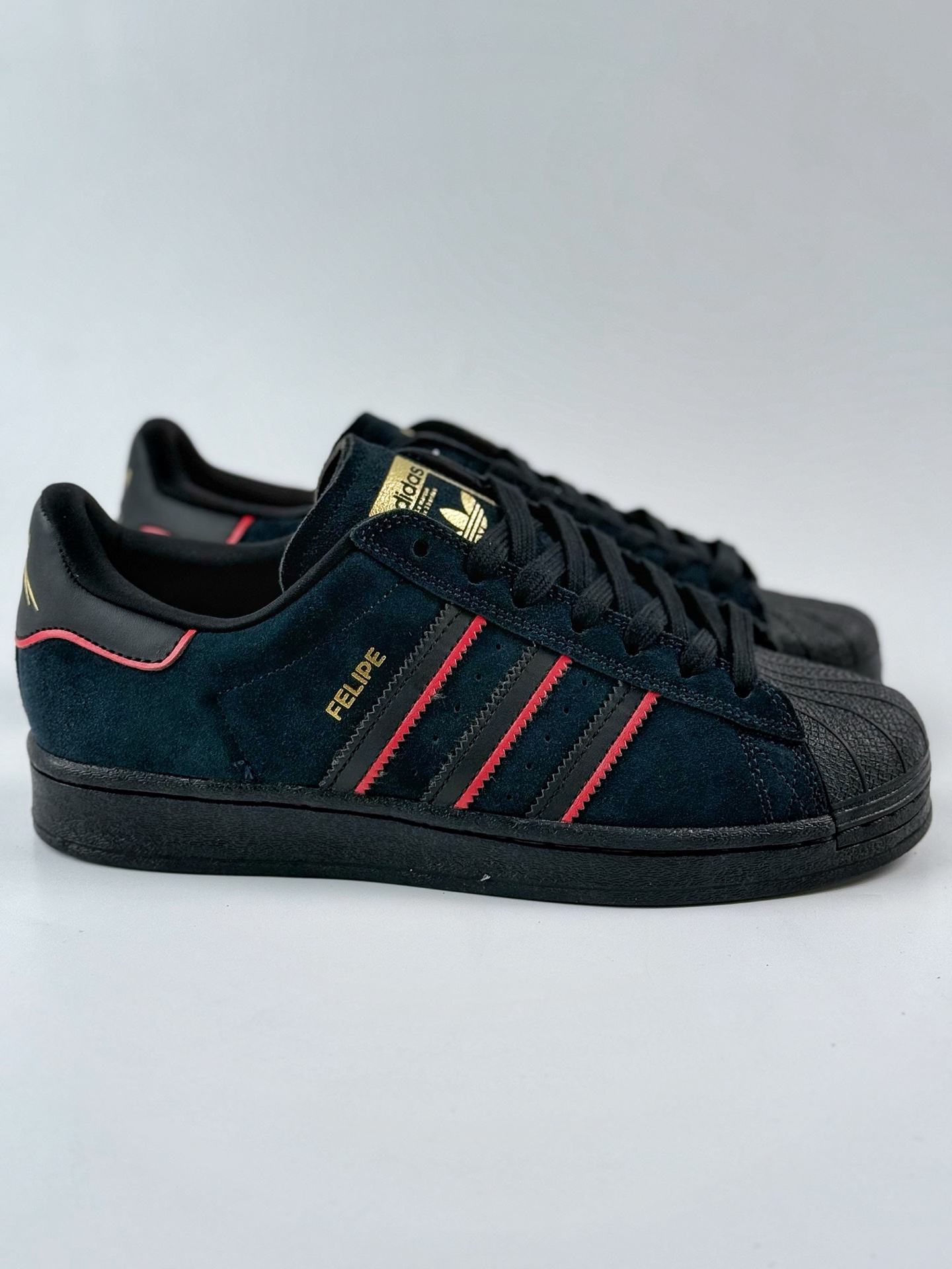 AD Originals Superstar x Feilpe Gustavo ADV ”Core Black/Better Scarlet” 黑红 JR7831