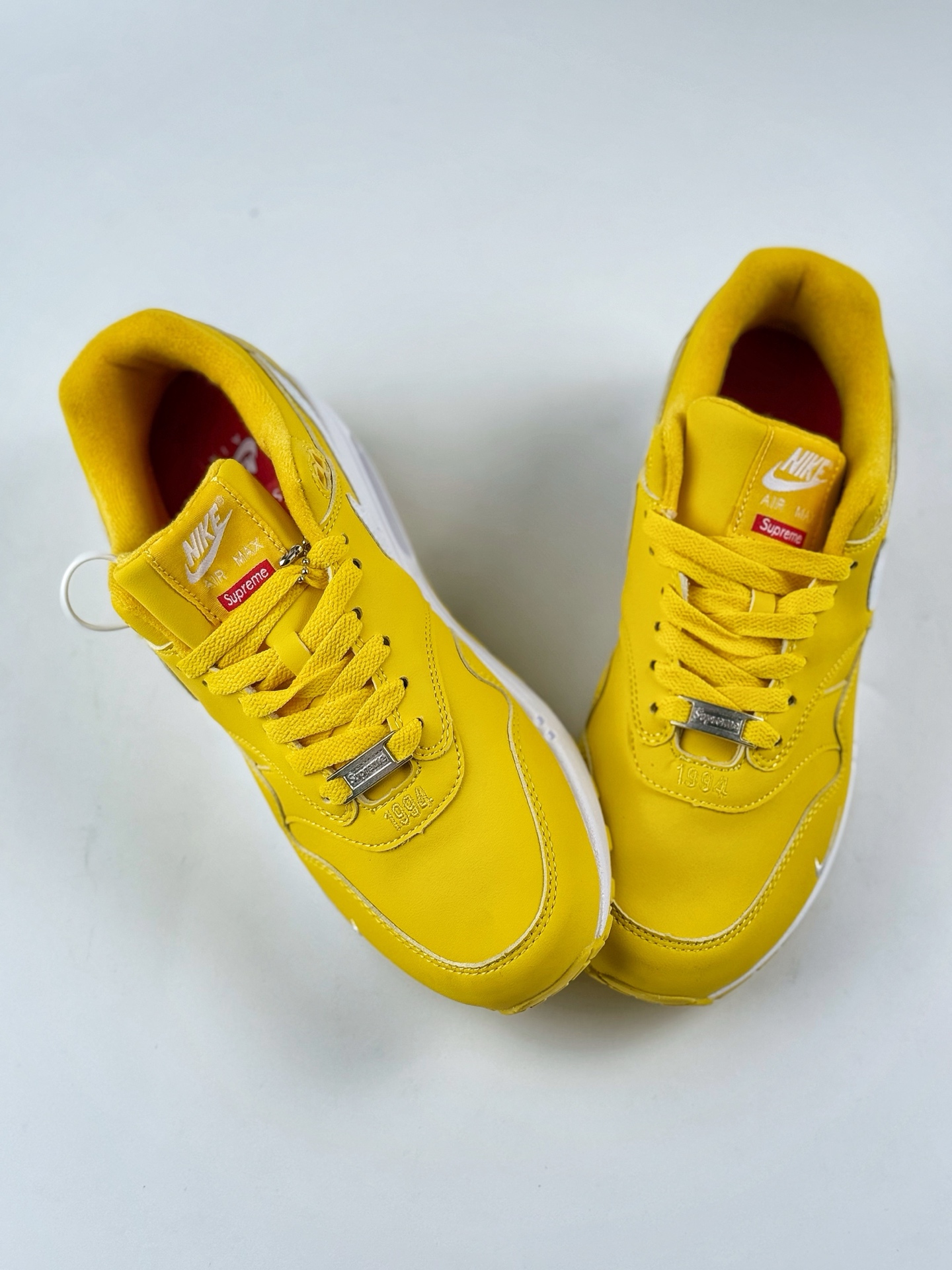 Nike Air Max 1 x Supreme 87 复古休闲跑步鞋 HF8813-700