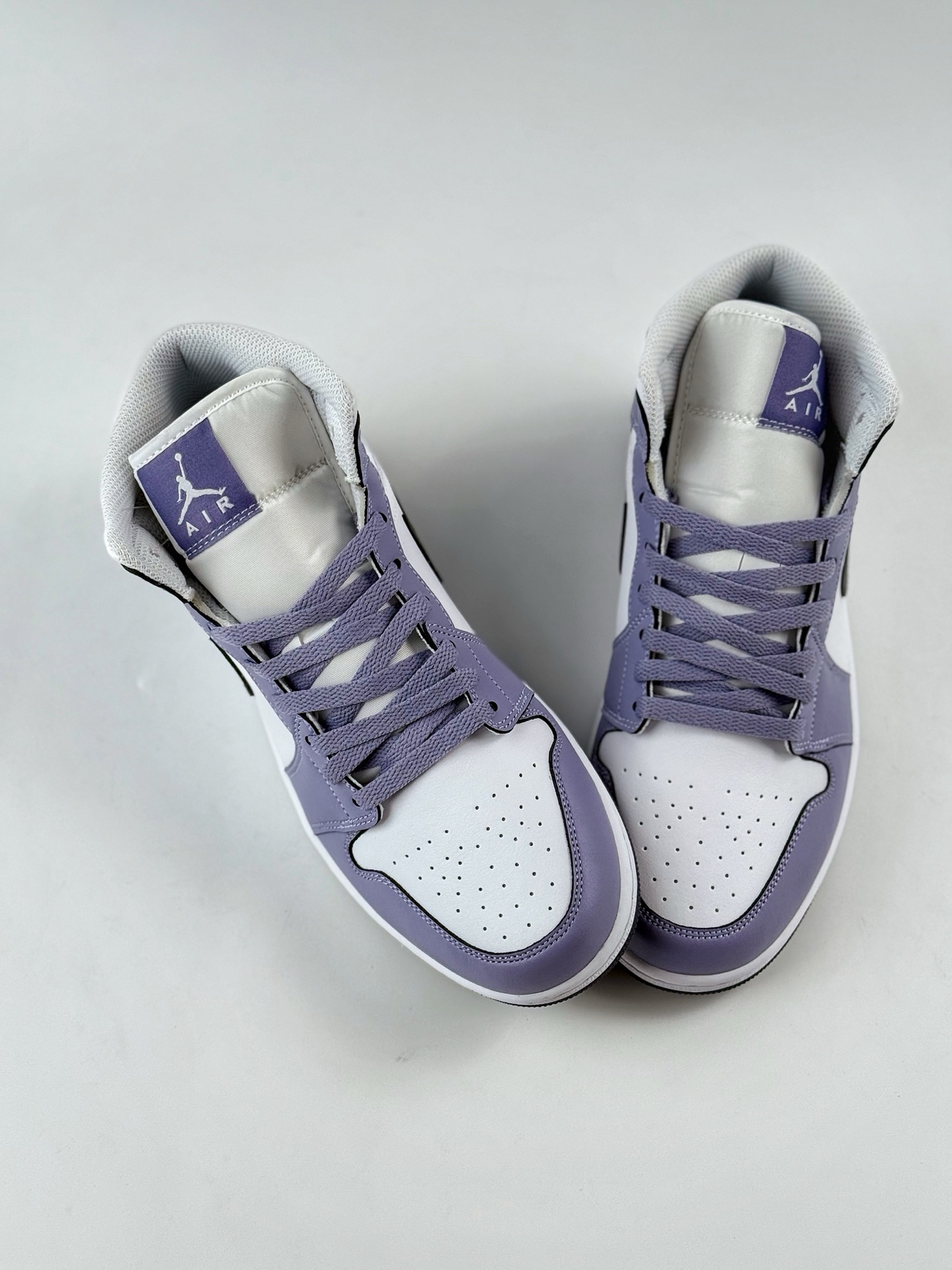Air Jordan 1 Mid ”Blueberry” 白紫 DQ842-145