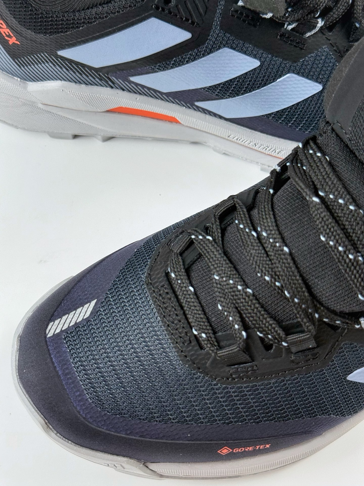 Adidas TERREX SKYCHASER TECH GTX 阿迪GTX 运动网面透气跑鞋 IE9909