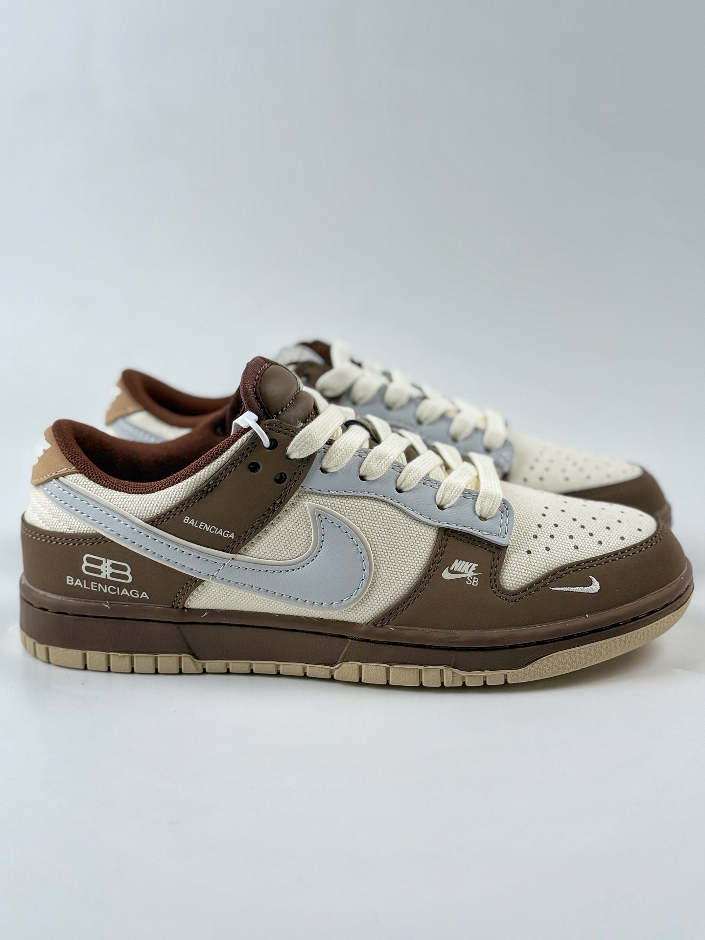 Nike SB Dunk Low x Balenciaga 白棕灰小钩 XD1588-201