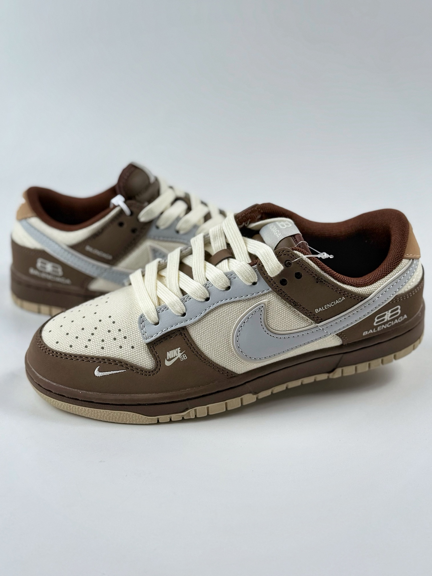 Nike SB Dunk Low x Balenciaga 白棕灰小钩 XD1588-201
