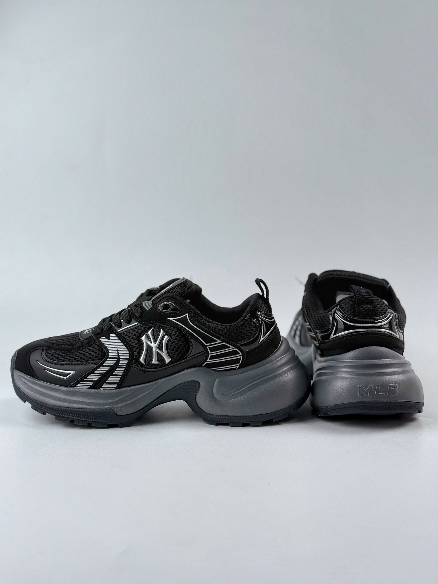 NY美国榄球洋基队 x MLB Chunky Runner Basic 厚底老爹厚底休闲运动慢跑鞋 3ASHW045N