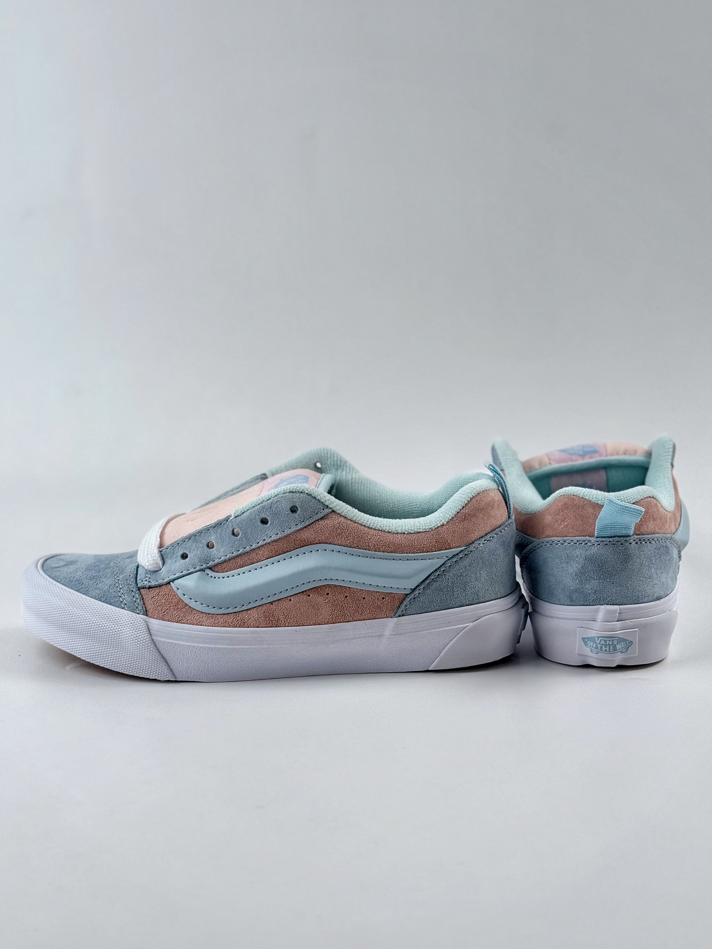 Vans Knu Skool 蓝粉 肥胖版立体大Logo 加厚鞋舌 低帮复古休闲硫化面包鞋